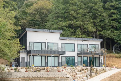 Jeongeup Naejangsan Raon Stay - 2-Star