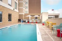 Home2 Suites by Hilton Spring Hill - Pools