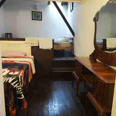 Historical House in Alsancak Rooms