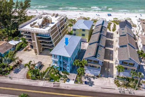 4B Balcony Beachfront Access to Indian Rocks Beach