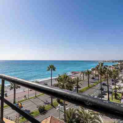 Air-conditioned Seafront Apartment - Nice Others