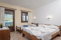 Studios Limnionas - Balcony