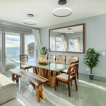 Romantic, oceanfront getaway!