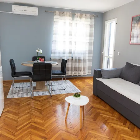 Apartments Marinko