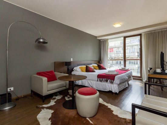 Palermo Apartments by Ayres