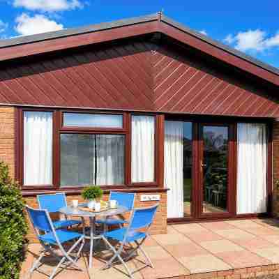 Coastal Chalet Retreat in St Margaret's Bay Hotel Exterior