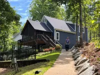 New Primary Bath!  Prime Summer and Clemson Football Dates Available!  Do IT!!!! - 4-Sterne