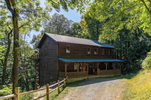 Acorn Lodge With hot Tub, Pool Table
