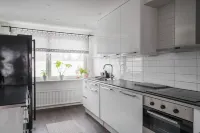 Fully Renovated 4BR Home with Modern Kitchen - 3-Star