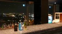 APA Hotel and Resort Tokyo Bay Makuhari - bar
