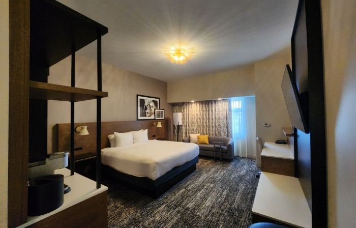 Great River Hotel