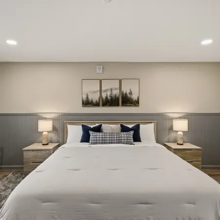 Sullivan Trail Inn & Suites