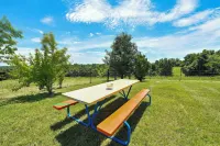 Families Welcome! Corinth Escape w/ Lake Views - 3-Star