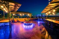 Big Cypress Lodge - bar