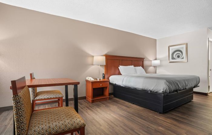 Quality Inn Louisville MS