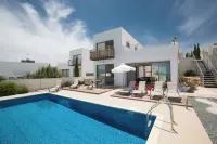 Latchi Esprit Villa Ev23 - Parvekkeita