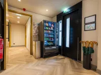 Dutch Design Hotel Vondelpark Hotels near Amstelveenseweg Station