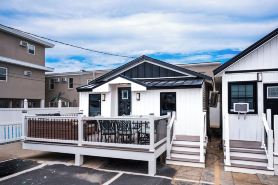 Coastal Sands Inn