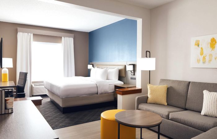 Comfort Suites Milwaukee Airport