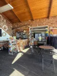 Curley's Resort & Dive Center - de playa