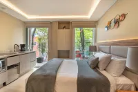 TO BE SUITES - balcony