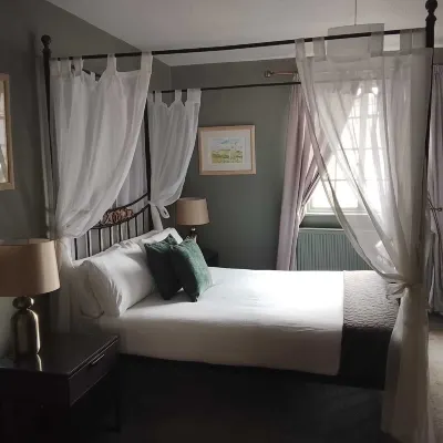 Smugglers Hotel - 3-Star