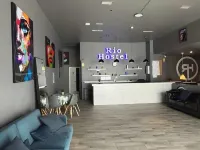 Rio Hostel Hotels near Carabanchel