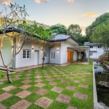 Villa Lé Maas Tota by 98 Acres