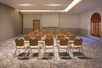 홀리데이 인 몬클로바, IHG - 3성급