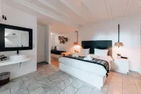 Mr & MRS White Mykonos - 4-Star