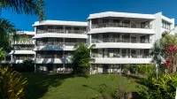 Roydon Beachfront Apartments - Wifi