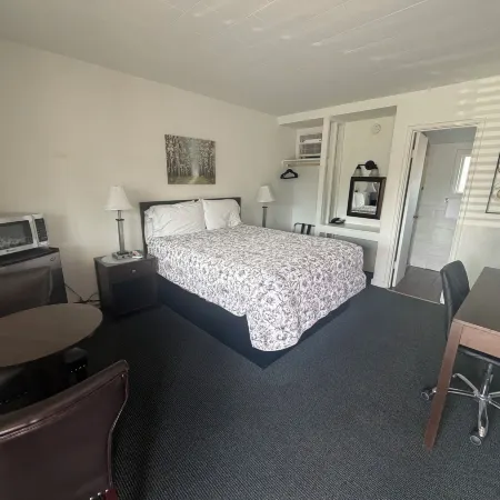 Sonoma Lodge