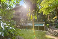 Retreat - Rainforest Pool Firepit -  Casas de vacaciones