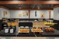 Le Parc Gatineau, Tapestry Collection by Hilton - breakfast