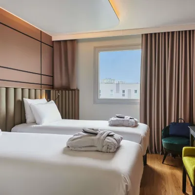Mercure Paris Nanterre Hotel berhampiran Medan Lumba Kuda Longchamp