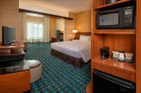 Fairfield Inn & Suites Harrisburg International Airport - Parking