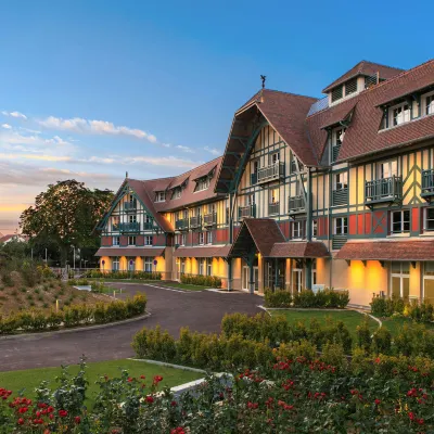 Renaissance Paris Hippodrome de St. Cloud Hotel Hotel berhampiran Medan Lumba Kuda Longchamp
