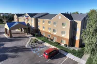 Fairfield Inn & Suites Mt. Pleasant - Bãi đậu xe