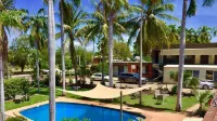 Pine Tree Motel - Swimmingpools