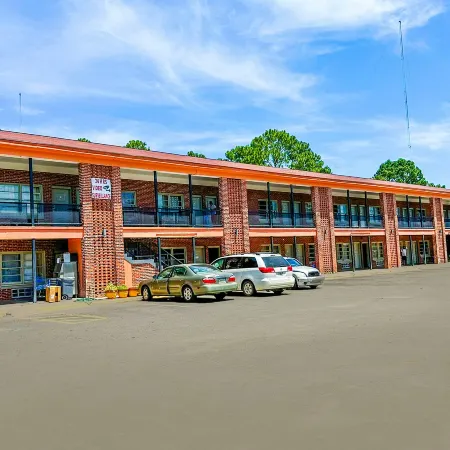 Sunrise Inn by OYO Albany