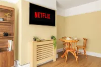 Rosewick Villa wt Office, Garden & Free Parking - 2-Star