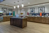 Hampton Inn by Hilton Bourbonnais/Kankakee - breakfast