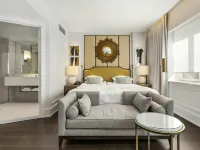 Hotel Continental Hotels near Chat Noir