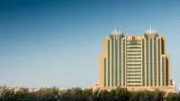 Millennium Hotel & Convention Centre Kuwait - Pools