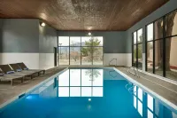 Hampton Inn Taos - parking