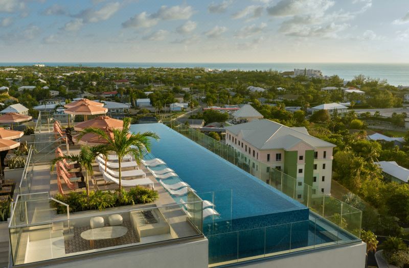 ONE GT Grand Cayman photo 3