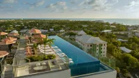 ONE GT Grand Cayman - De lujo