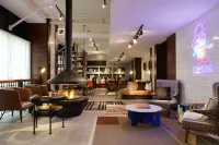 Moxy Richmond Downtown - bar