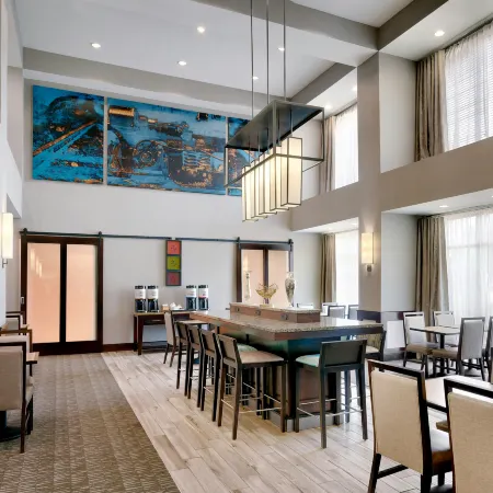 Hampton Inn & Suites Ft. Worth-Burleson