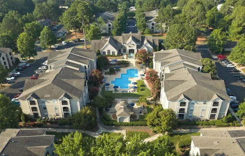 Landing Amazing 3BD in Patterson Place - Apartments